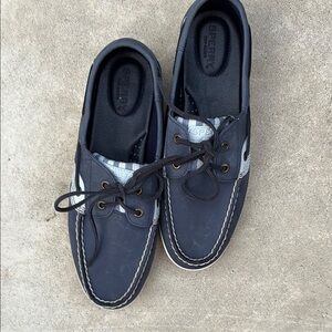 Sperry Koifish Stripe Boat Shoe with Nautical Design